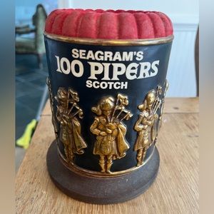 Vintage 100 Pipers Scotch display piece
